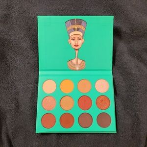 The Nubian by Juvia's Eyeshadow Pallet